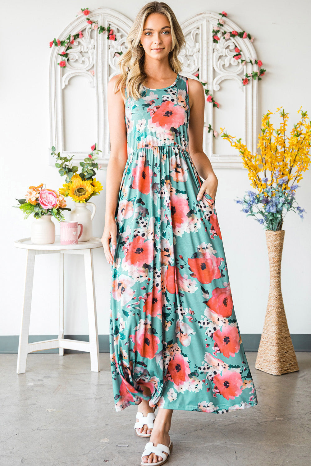 Breezy Sleeveless Maxi Dress with Pockets