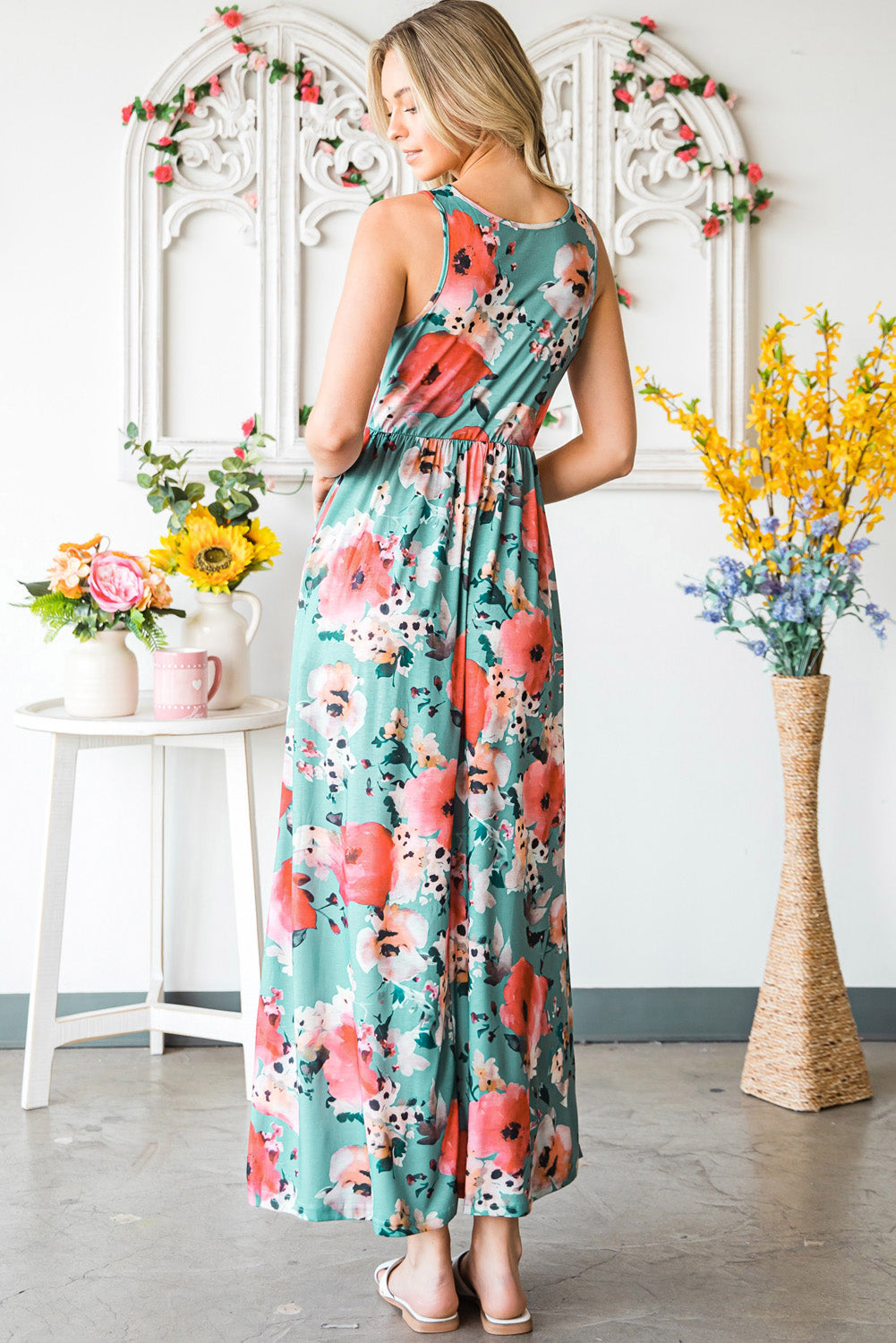 Breezy Sleeveless Maxi Dress with Pockets